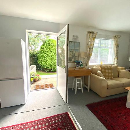 Glenburn, Private Studio Accommodation In Fochabers Exterior photo